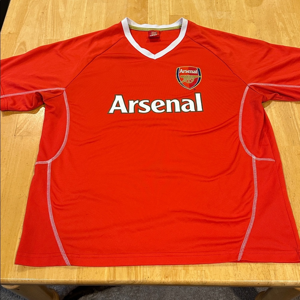 Arsenal Men's Soccer Jersey size L